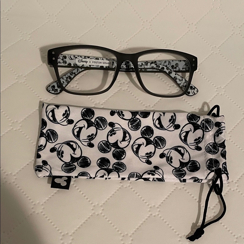 Disney x Foster Grant Mickey Mouse Black Reading Glasses 1.75